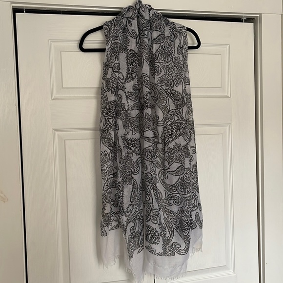 Merona Accessories - Paisley Scarf